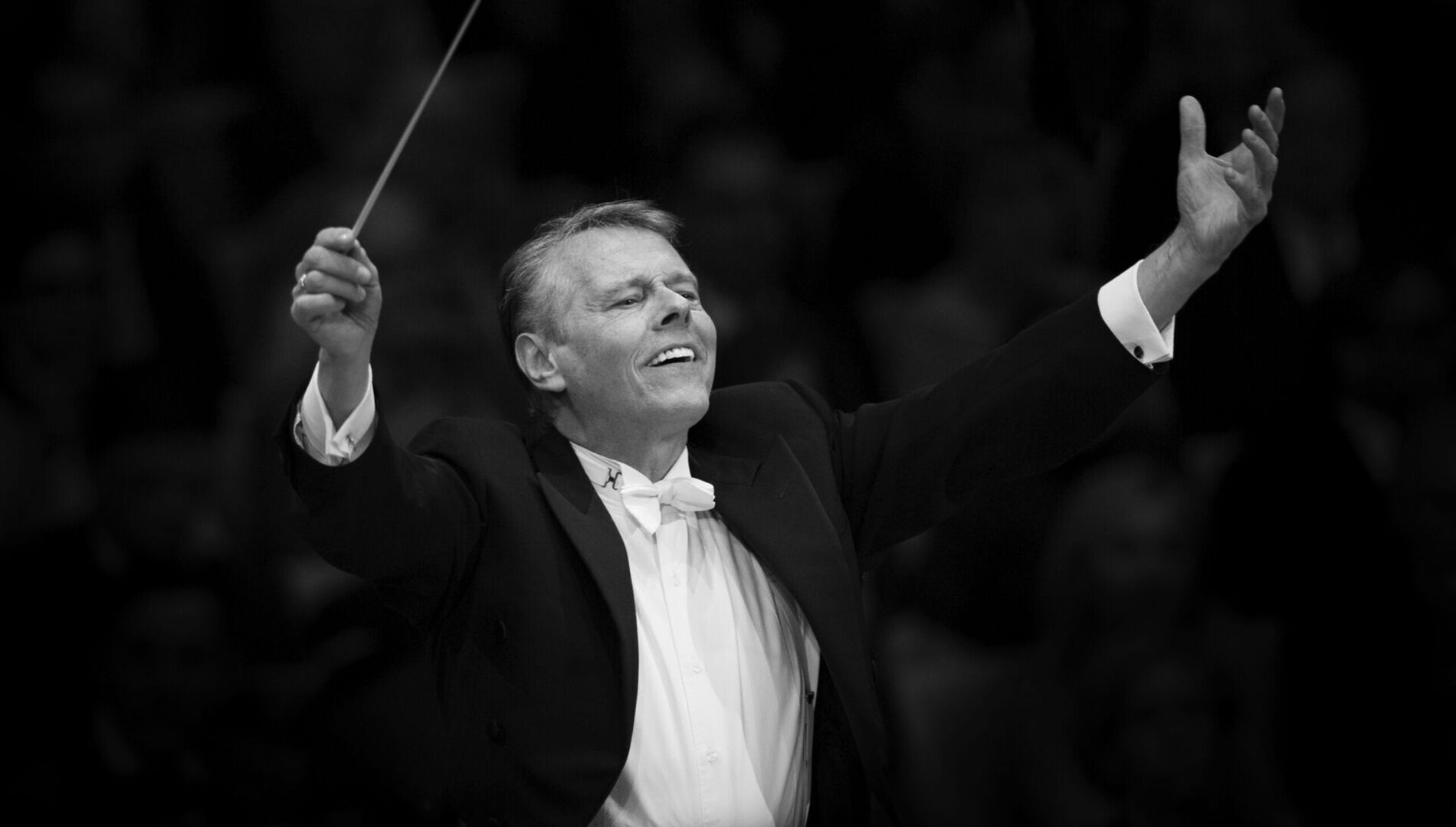 Памяти Мариса Янсонса.
Государственный академический симфонический оркестр Республики Татарстан, «Мастера хорового пения», Александр Сладковский