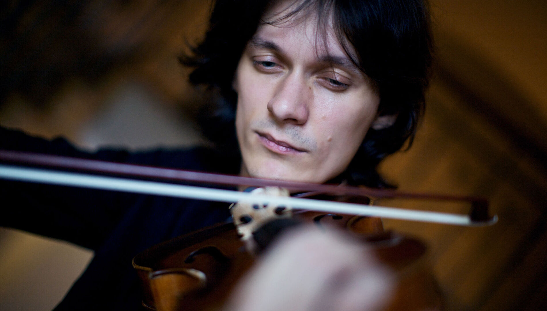 Встречи при свечах 
Звучат подлинные рояли XIX века