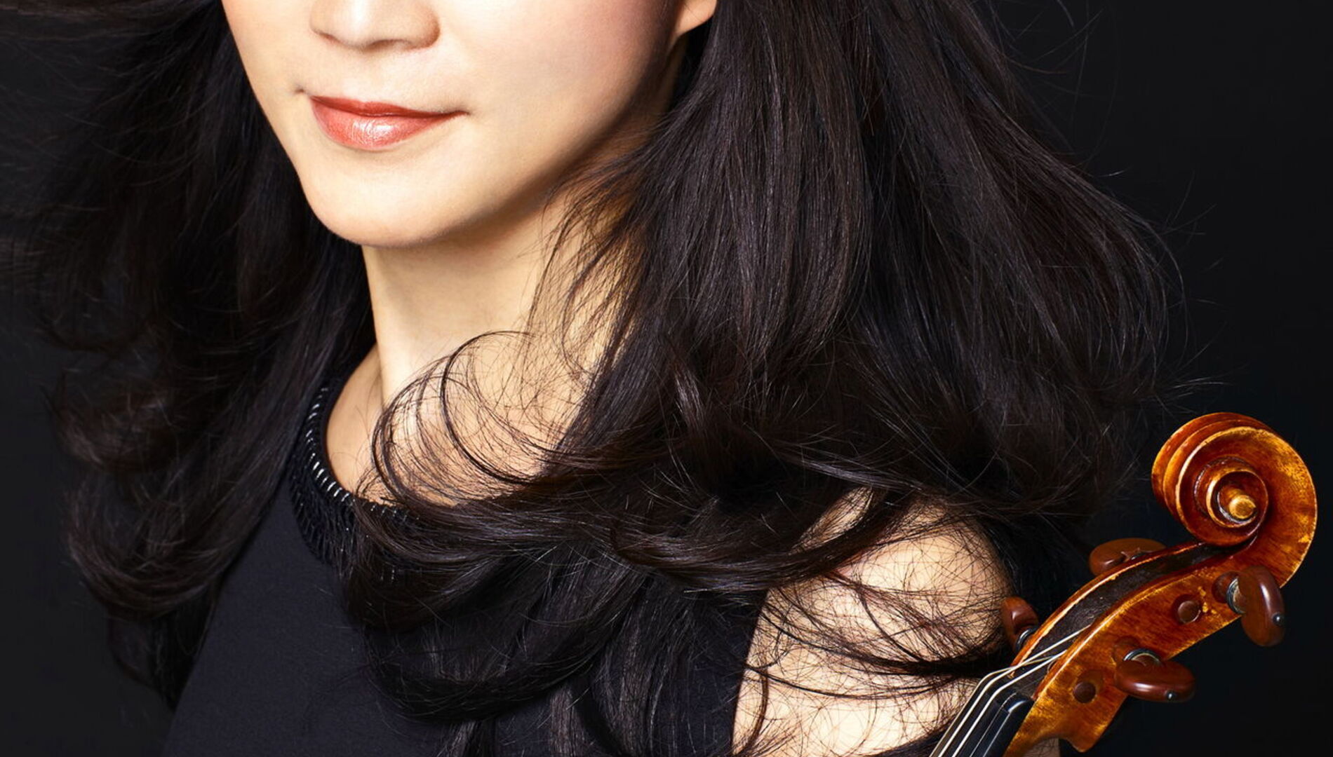 Памяти Геннадия Рождественского.
Госоркестр России
имени Е. Ф. Светланова.
Дирижирует и рассказывает
Василий Петренко