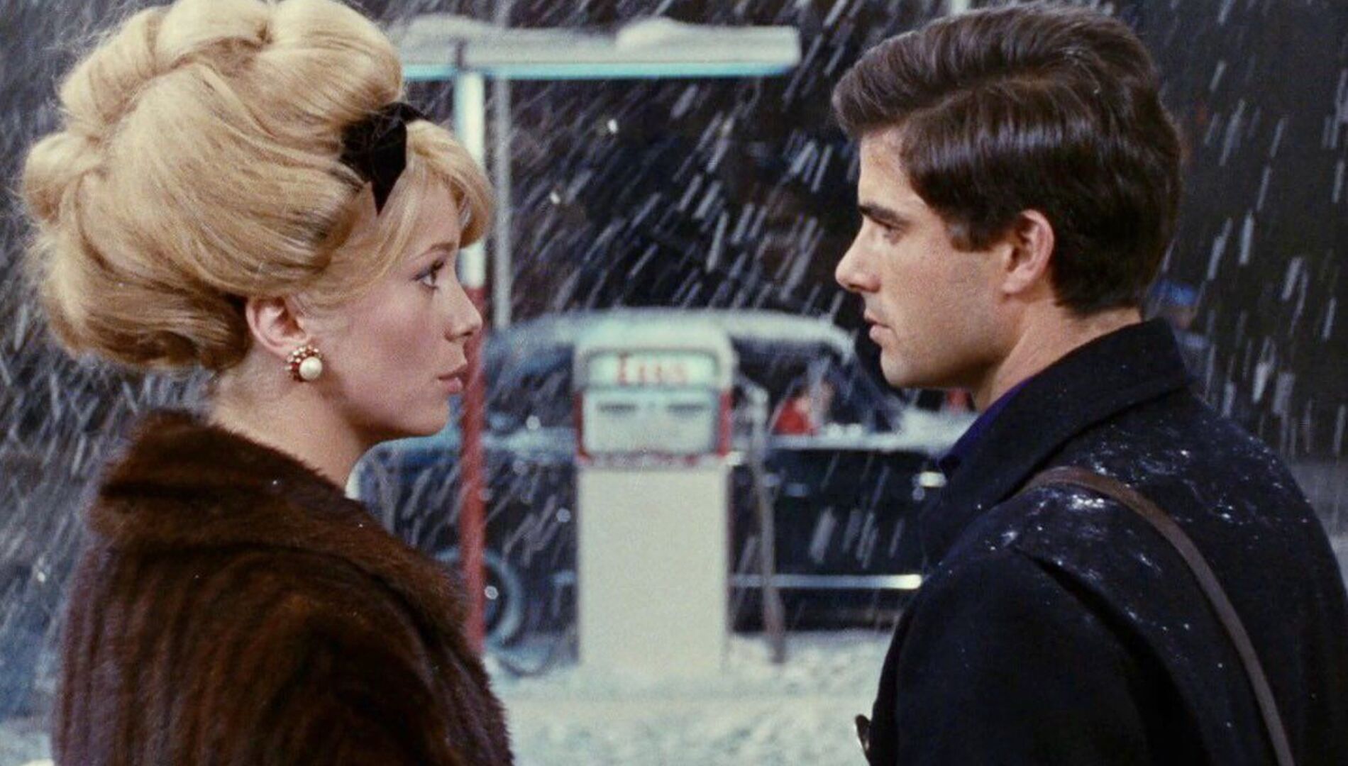 «Золотая пальмовая ветвь»
Каннского фестиваля 1964
«Шербурские зонтики», музыкальный фильм