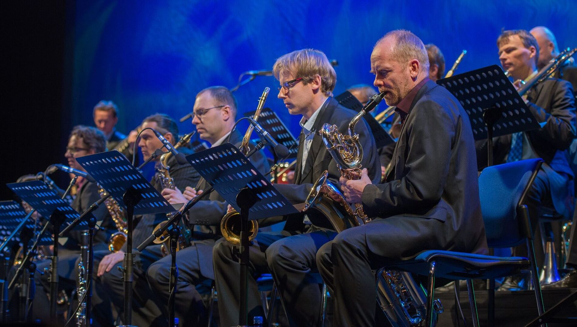 Вадим Эйленкриг представляет:
Фестиваль современных джазовых
оркестров «Джазовое лето с Эйленкригом»