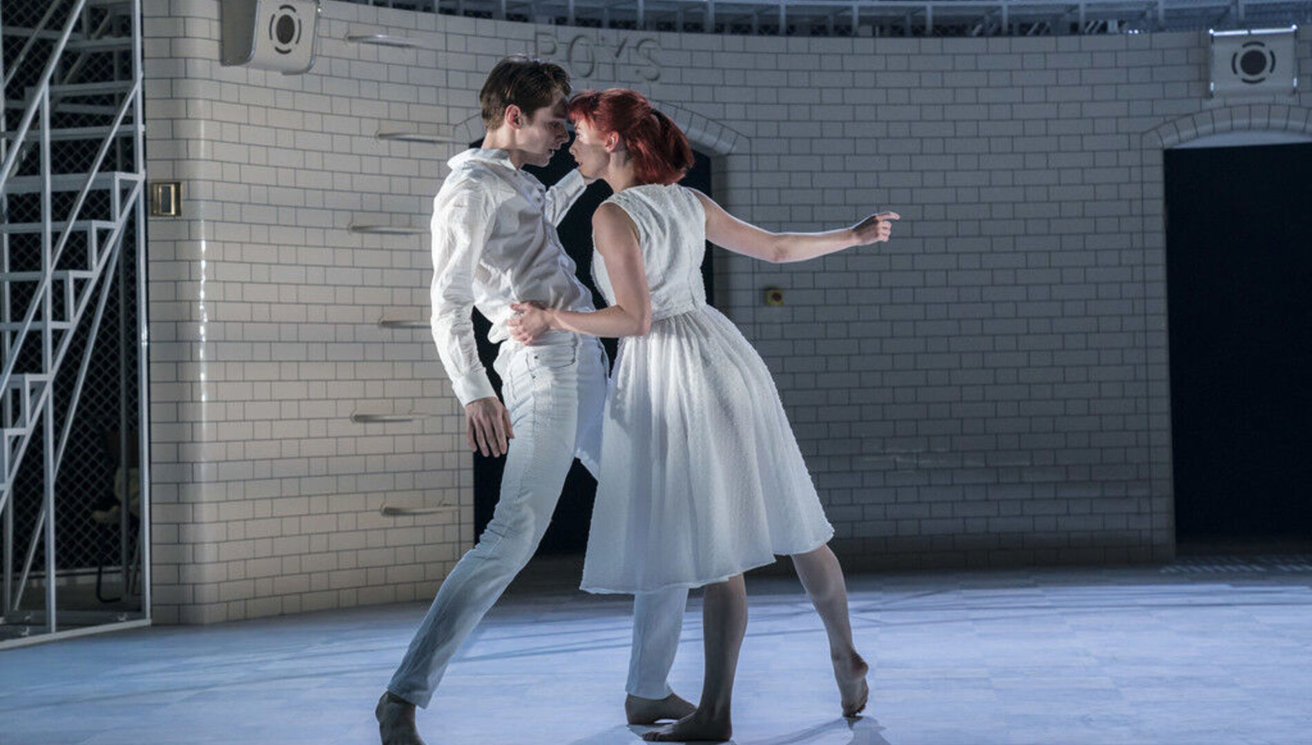 Мэтью Борн: Ромео и Джульетта.
Танцевальный спектакль на музыку
Сергея Прокофьева