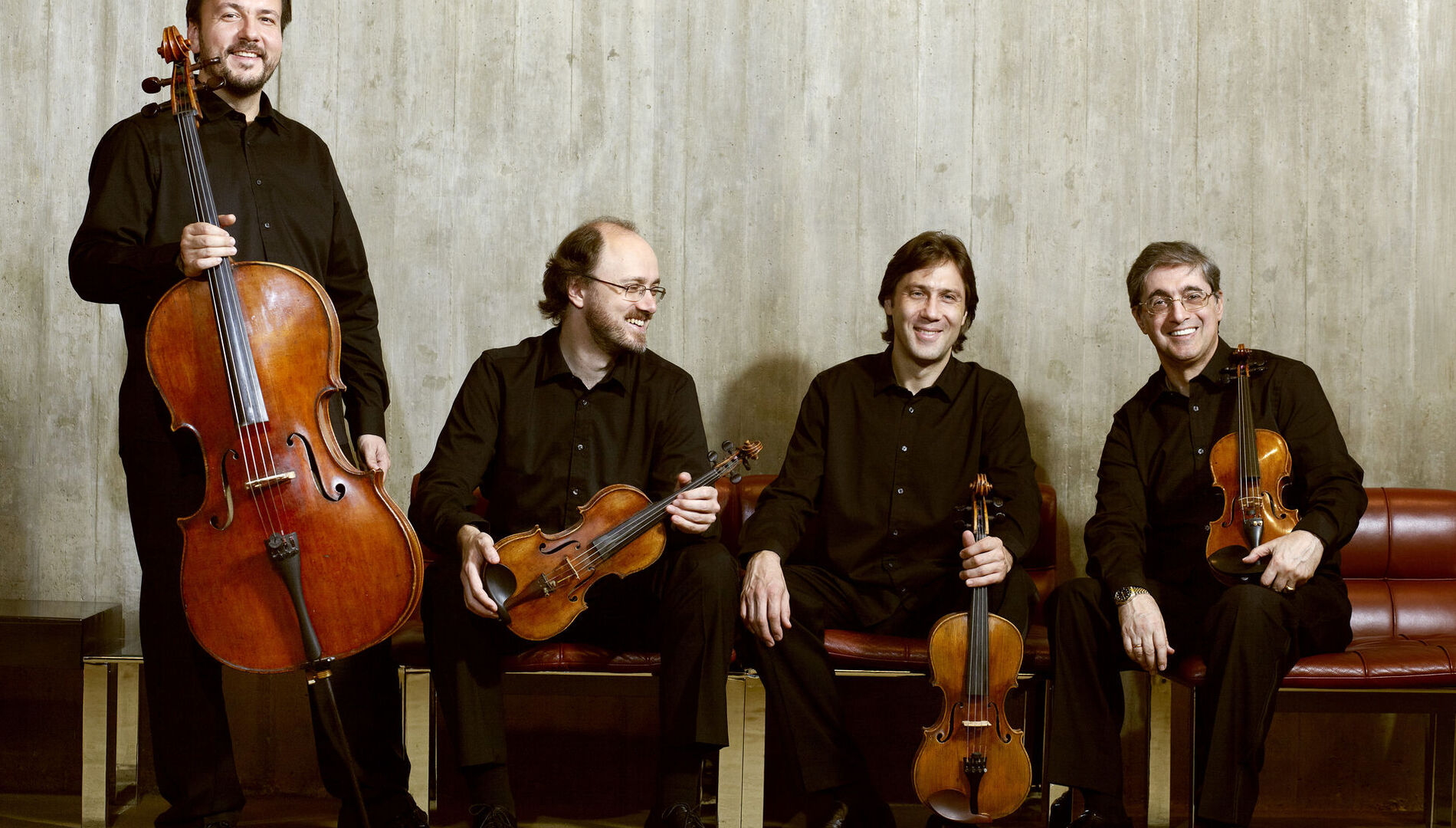 Цикл просветительских концертов
«Владимир Юровский
дирижирует и рассказывает».
Истории с оркестром.
Музыка 1930-х – 1940-х годов