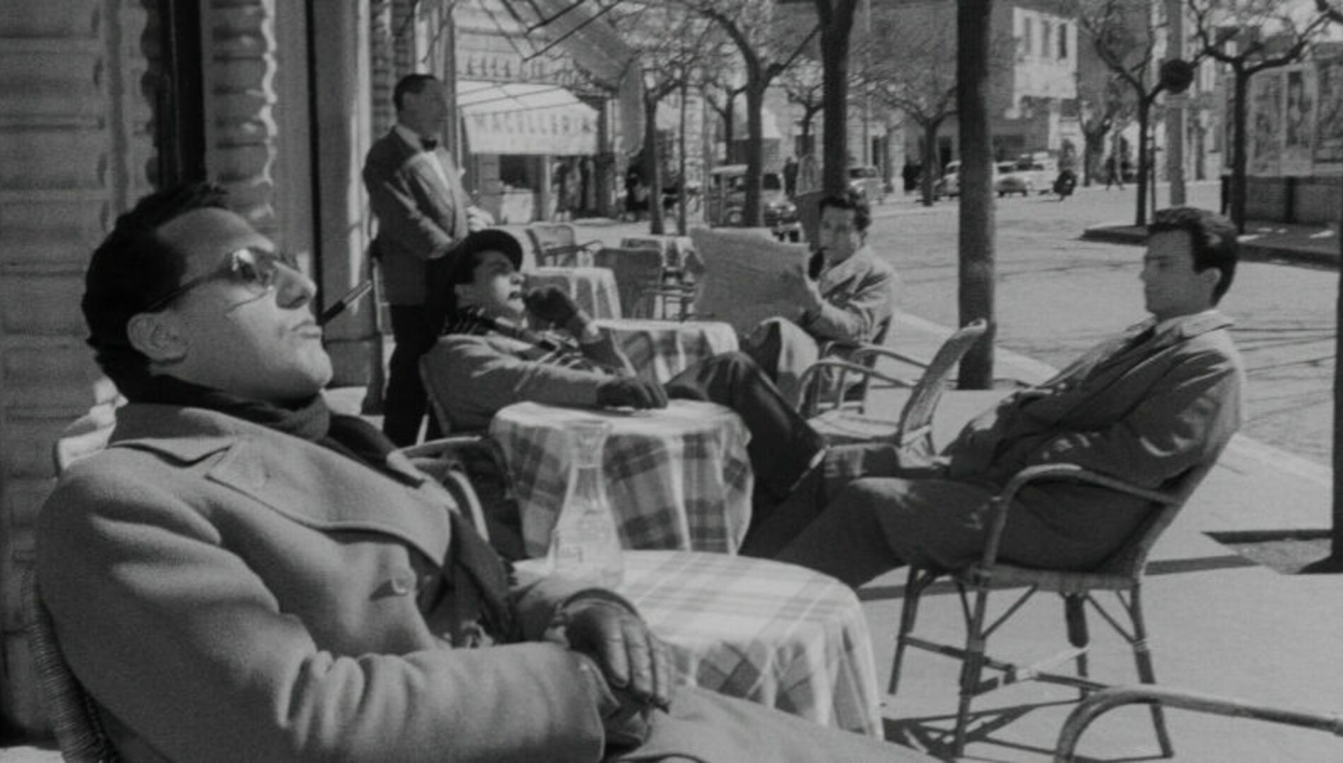 Итальянские каникулы.
100-летие Федерико Феллини
«Маменькины сынки», художественный фильм