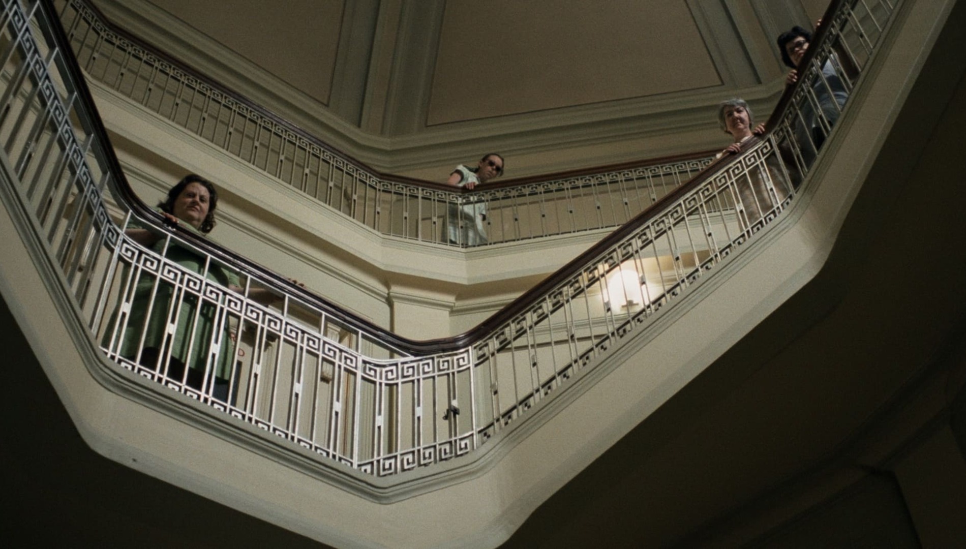 «Пролетая над гнездом кукушки»