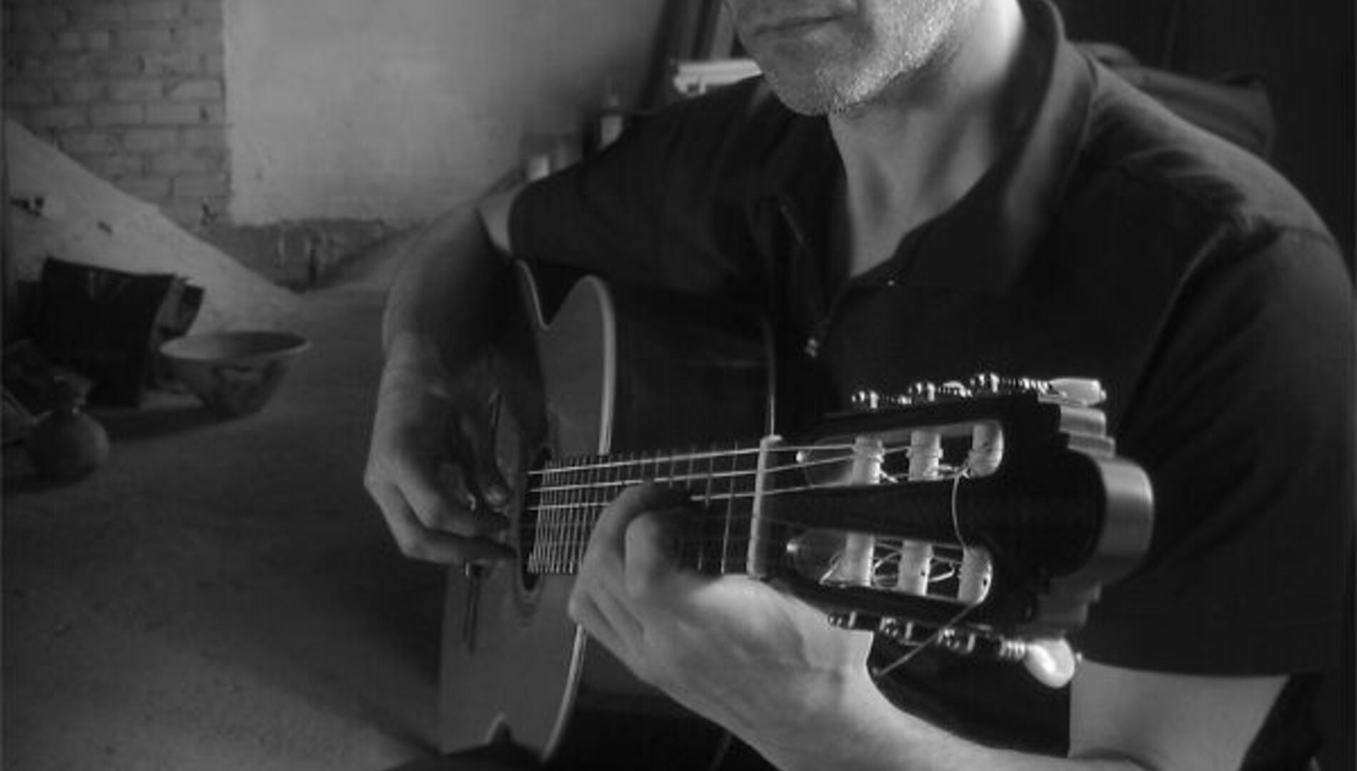 Фестиваль «Виртуозы гитары»
Петрит Чеку, Рикардо Гальен