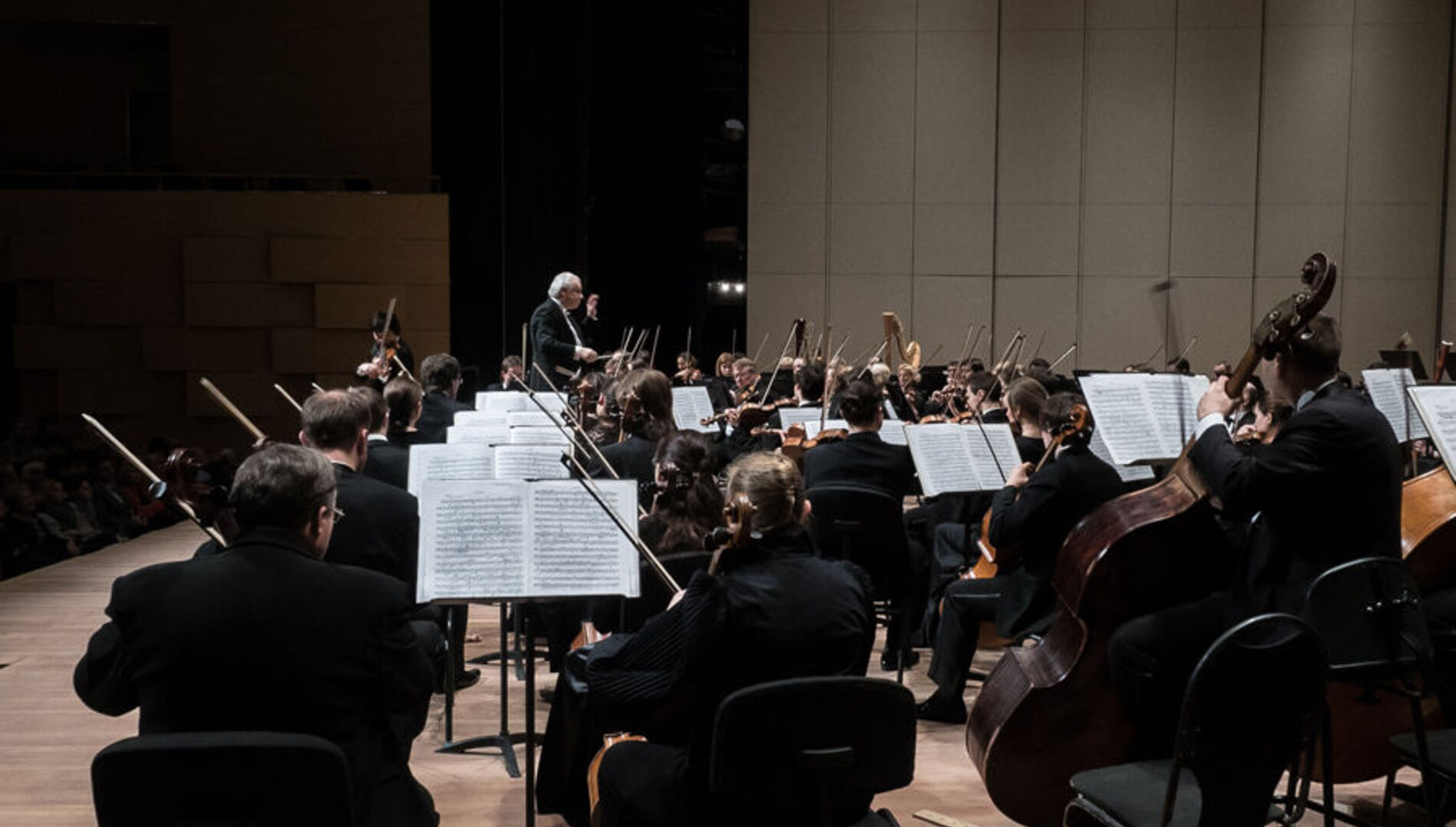 Оркестр Московской филармонии,
Юрий Симонов, Дмитрий Маслеев