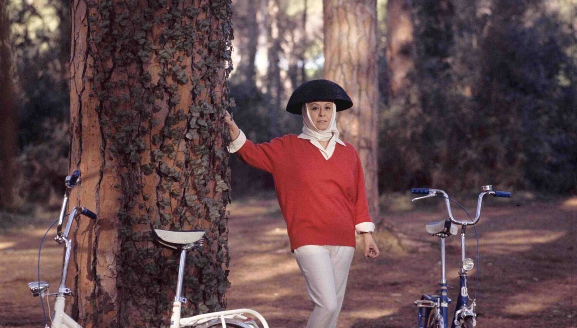 Джульетта Мазина в фильме Федерико Феллини «Джульетта и духи»