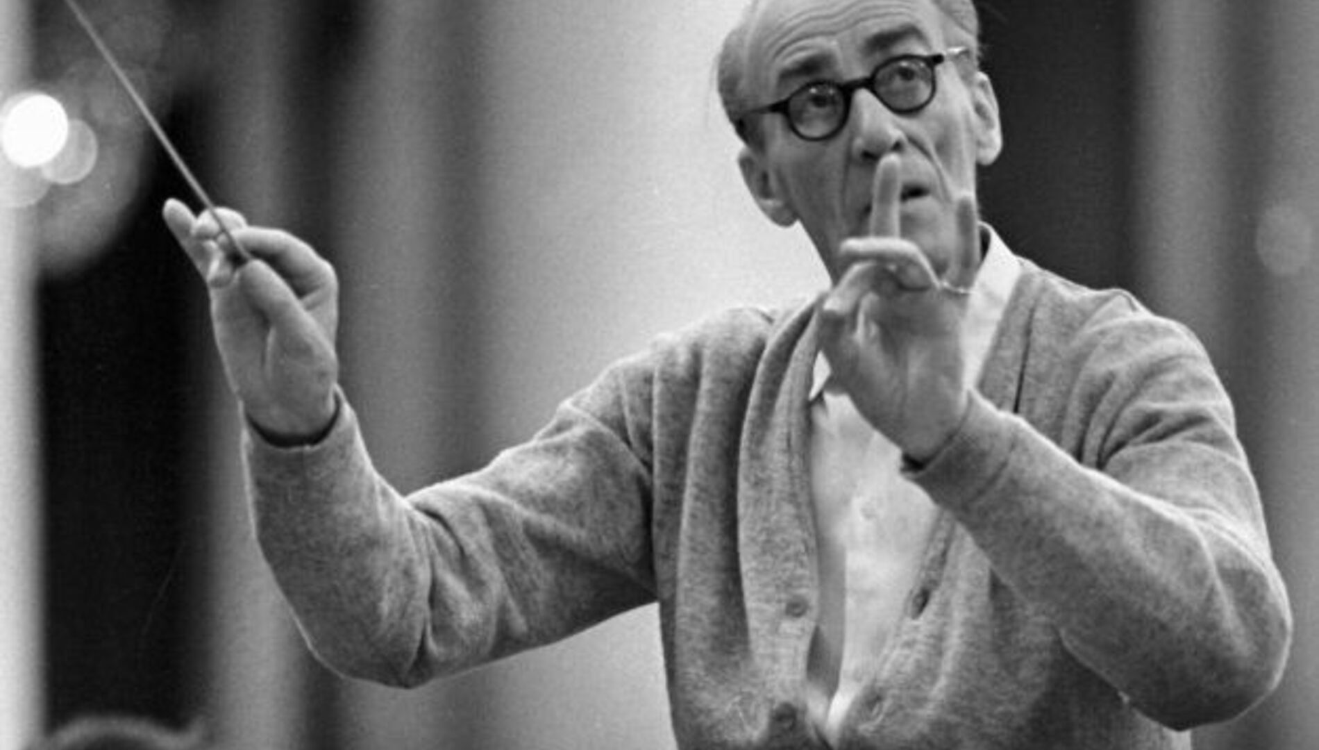 Памяти Евгения Мравинского
(110 лет со дня рождения)