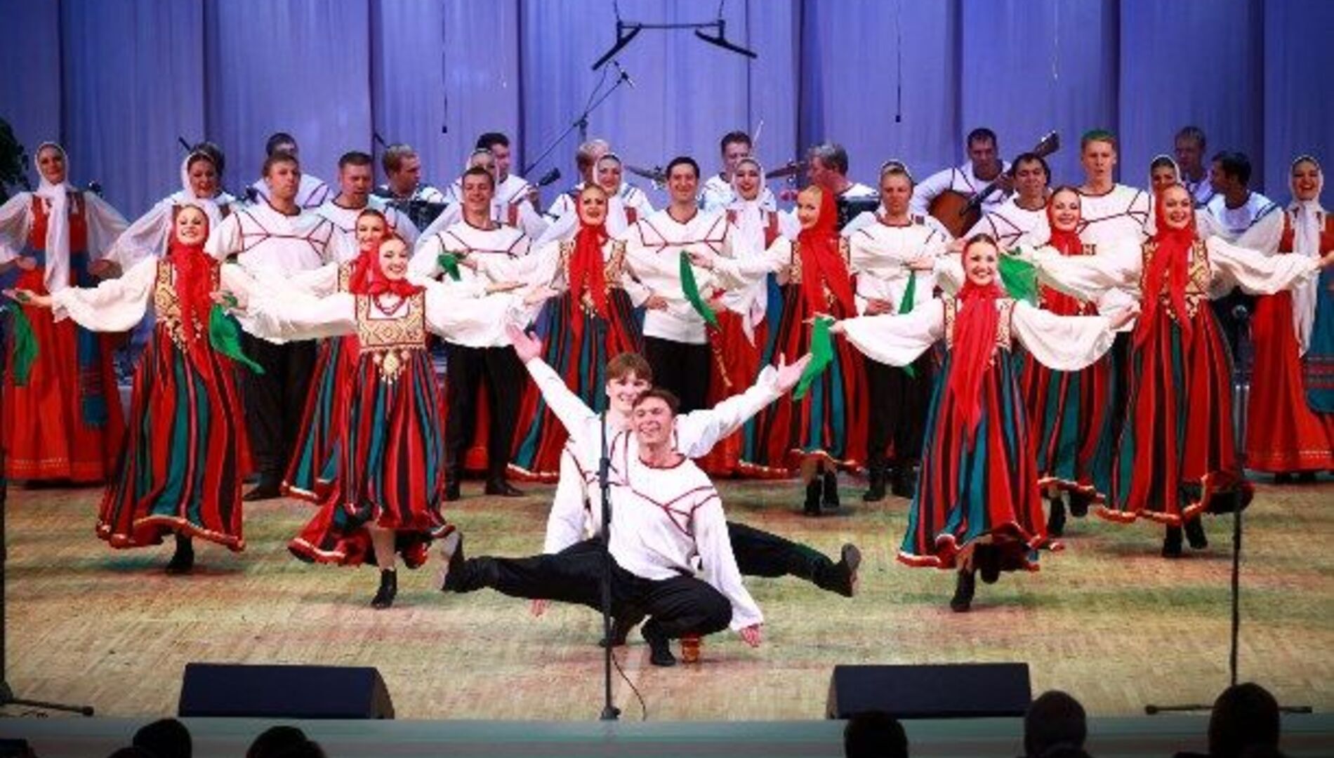 «И светла от берёз Россия».
Государственный академический
русский народный хор
имени М. Е. Пятницкого