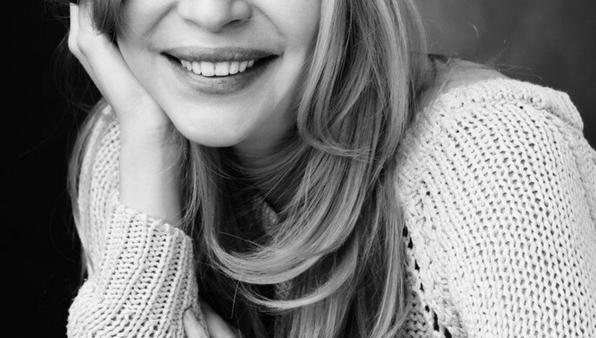 Музы двух столиц —
 Марина Цветаева, Анна Ахматова
«Москва — Петербург. Серебряная стрела творчества»