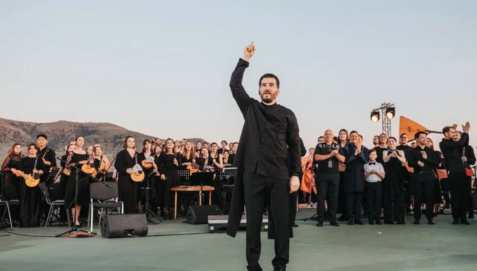 Всероссийский молодёжный оркестр
национальных инструментов «#ВСЕОНИ»