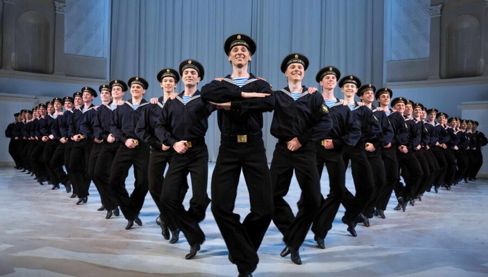 Государственный академический
ансамбль народного танца
имени Игоря Моисеева