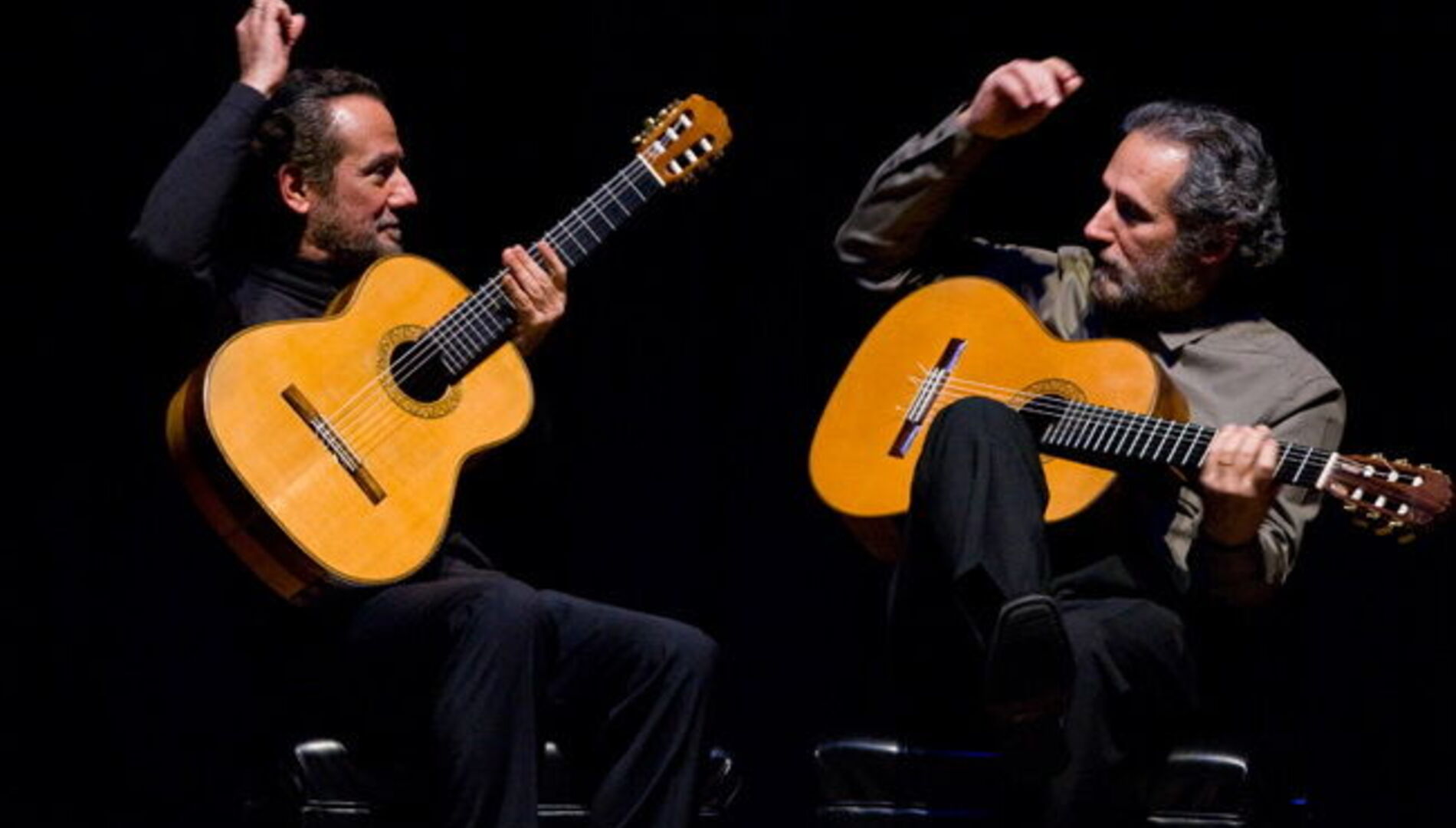 Открытие фестиваля «Виртуозы гитары».
Концерты для гитары с оркестром