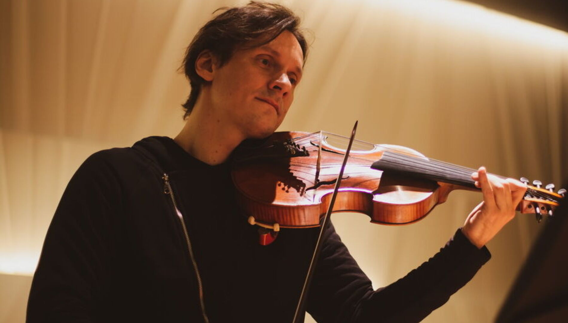 В поисках Орфея.
Сергей Полтавский, Руст Позюмский,
Алиса Тен, Олег Бойко