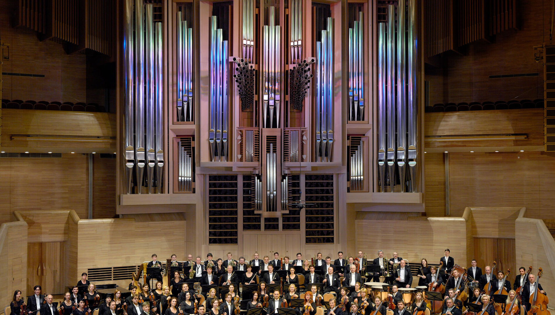 IX Международный виолончельный
фестиваль VIVACELLO. Закрытие фестиваля.
Фестиваль посвящен памяти
народной артистки СССР, профессора
Наталии Николаевны Шаховской (1935-2017)