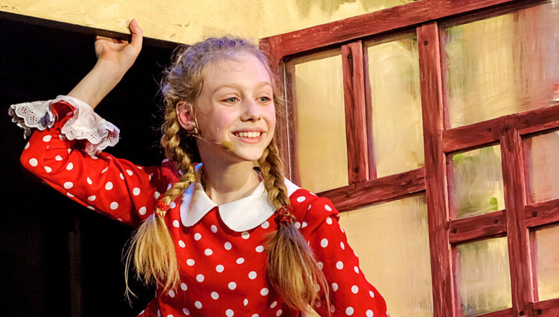 «Пеппи Длинныйчулок».
 Мюзикл по повести Астрид Линдгрен