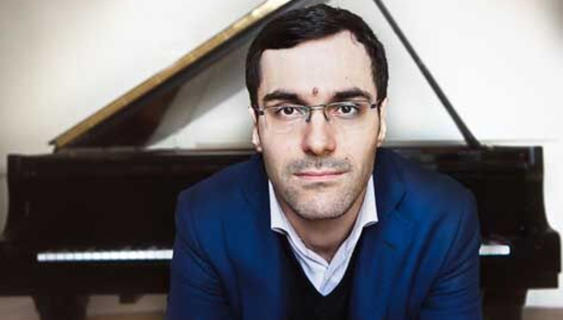 XVI Международный музыкальный
фестиваль ArsLonga.
«Друзья».
Вечер русской и
французской фортепианной музыки