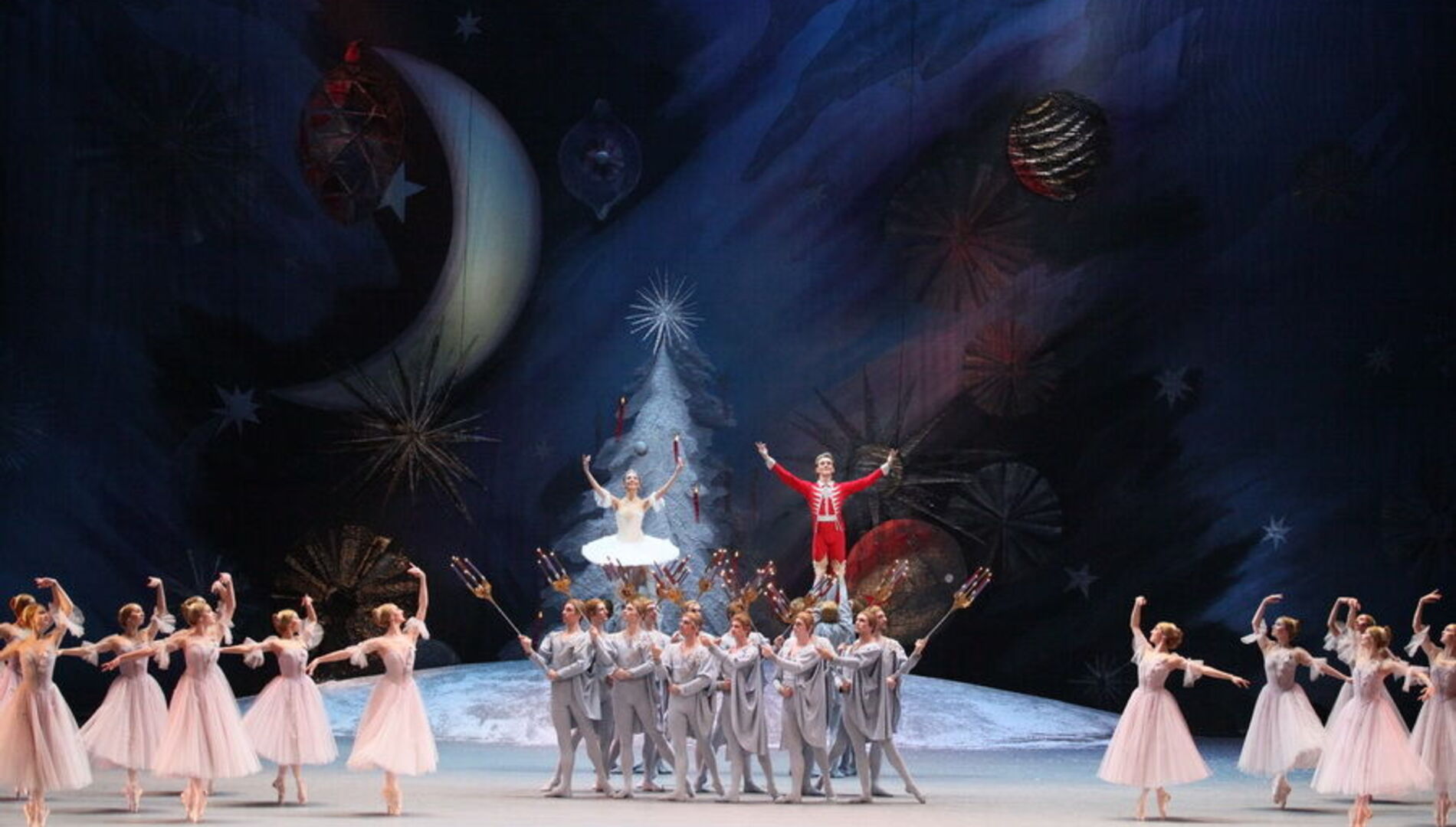 Прямая трансляция 
из Большого театра России
Чайковский. «Щелкунчик»