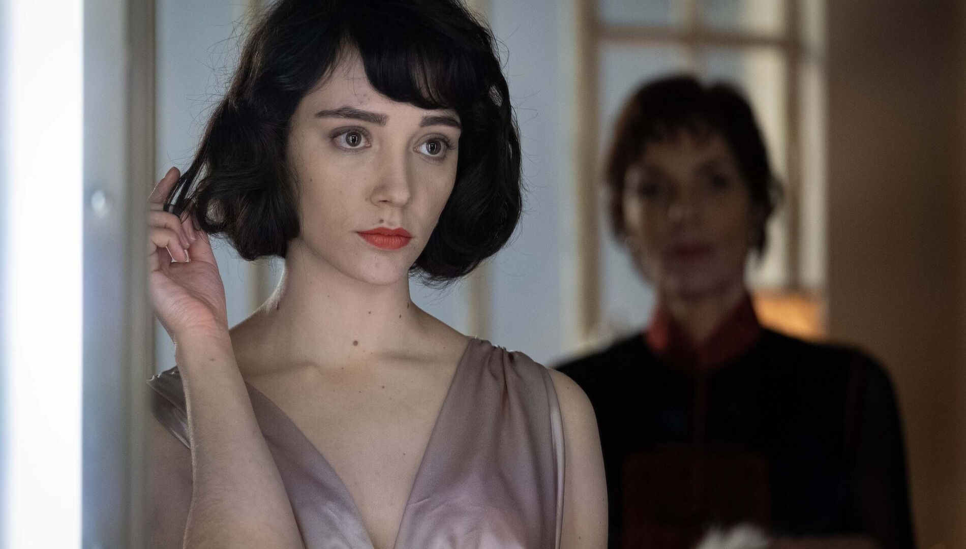 «Мегрэ и таинственная девушка»