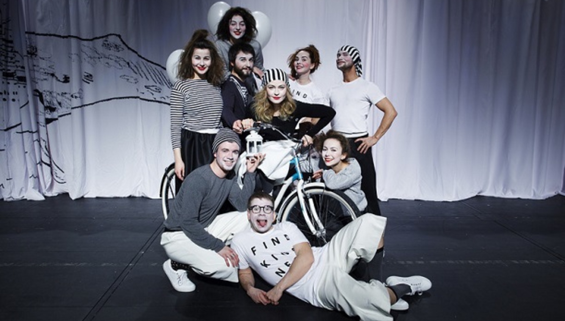 Звезды театра в помощь детям!