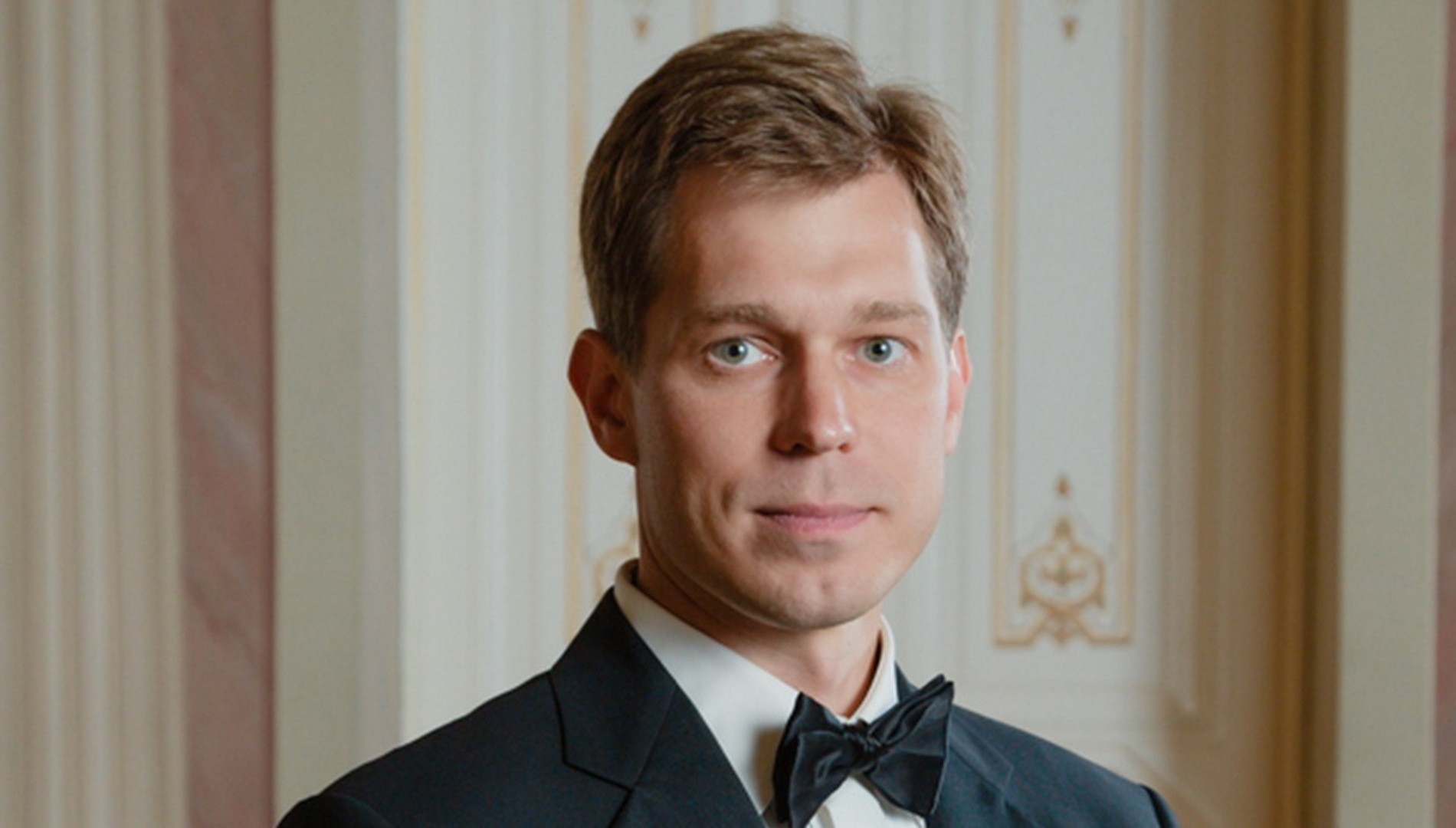 Алексей Серов