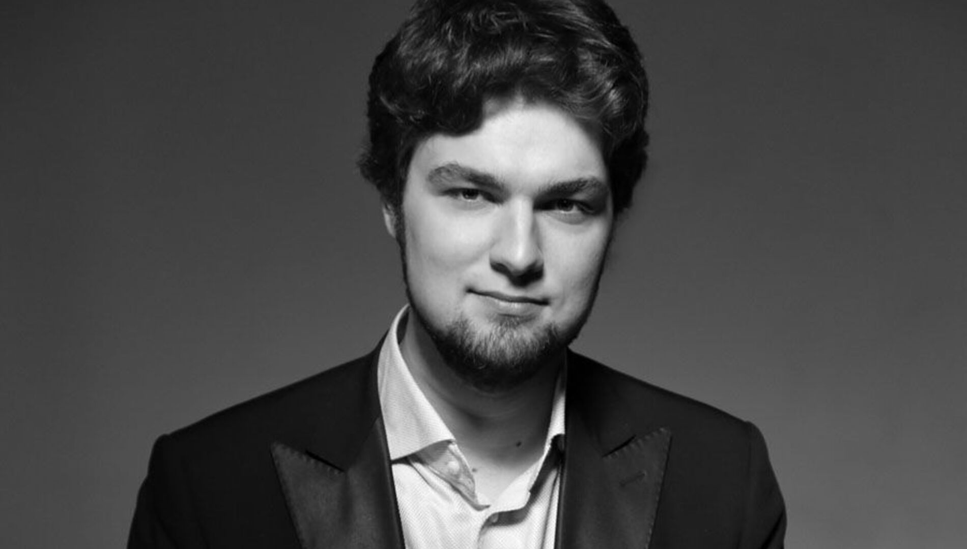 Лукас Генюшас