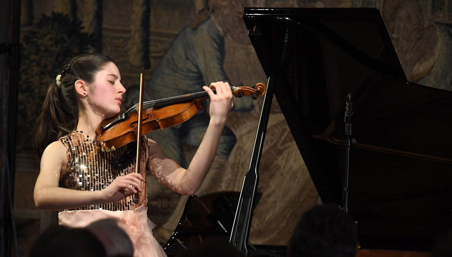 Мария Дуэньяс