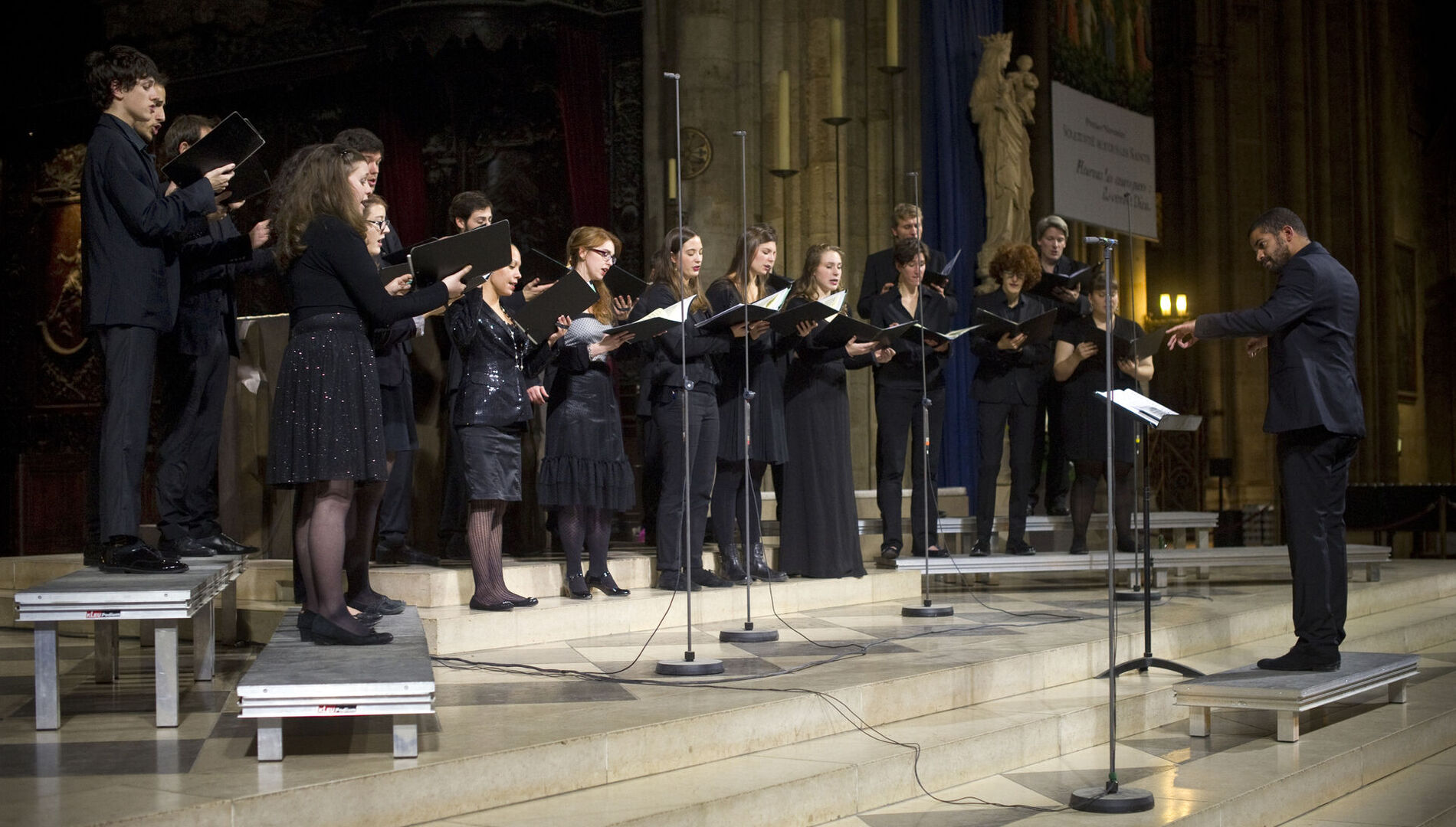 Хор Собора Парижской Богоматери