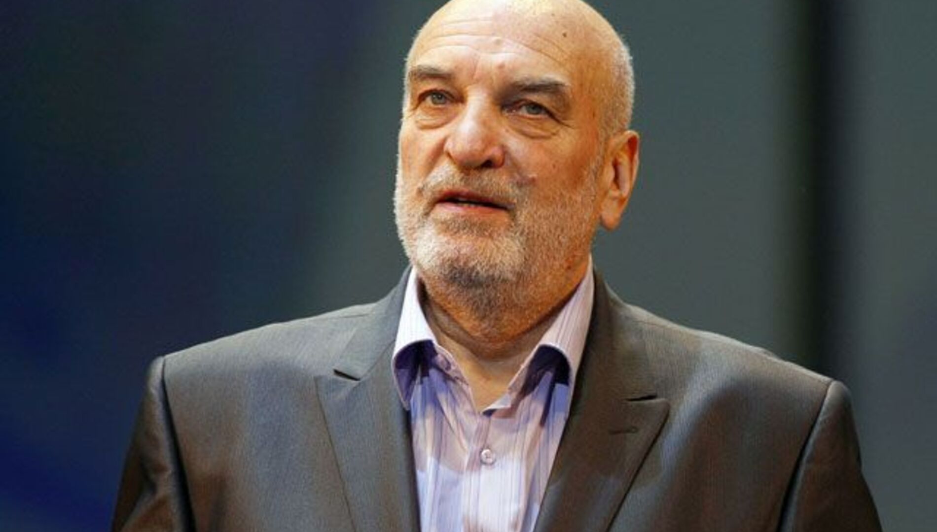 Алексей Петренко