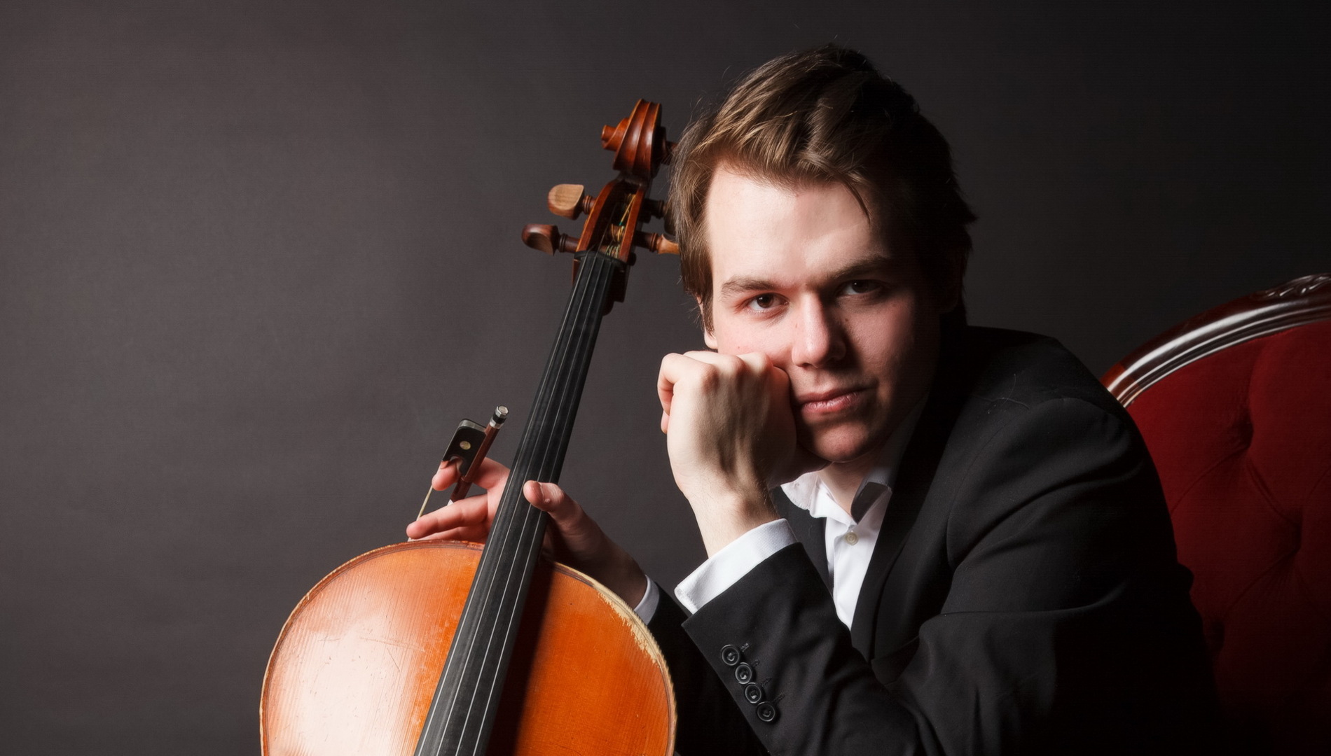 Василий Степанов