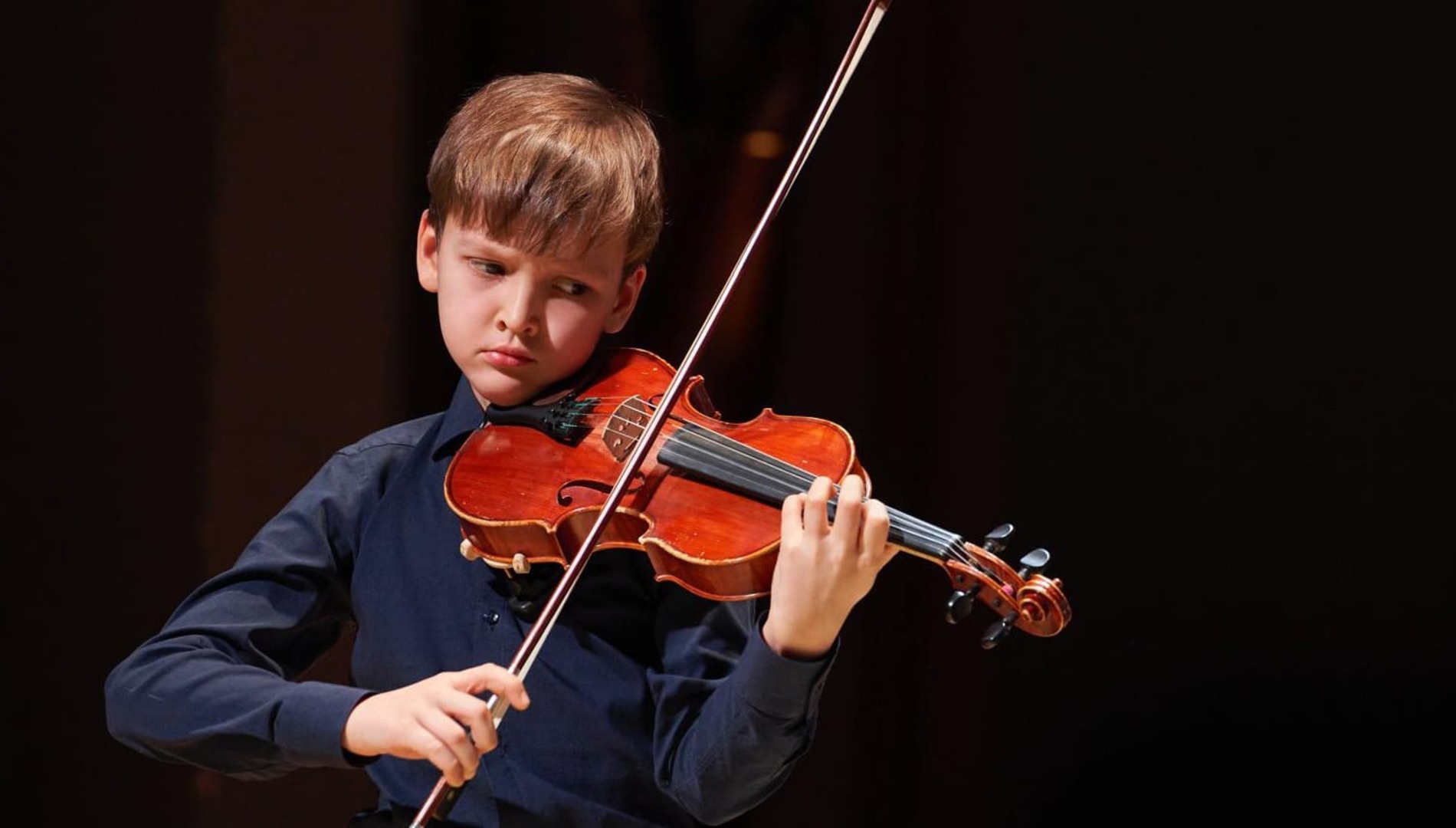 Александр Колесников