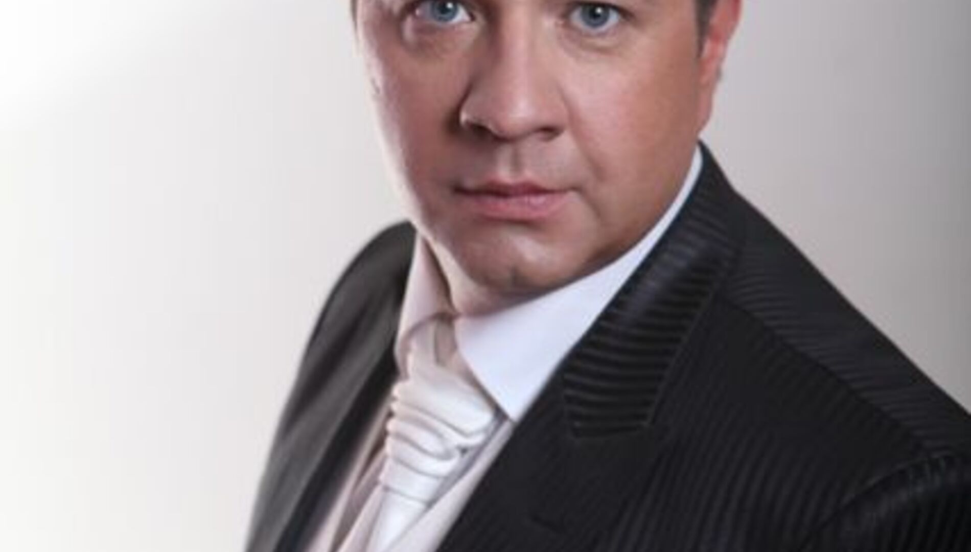 Александр Захаров