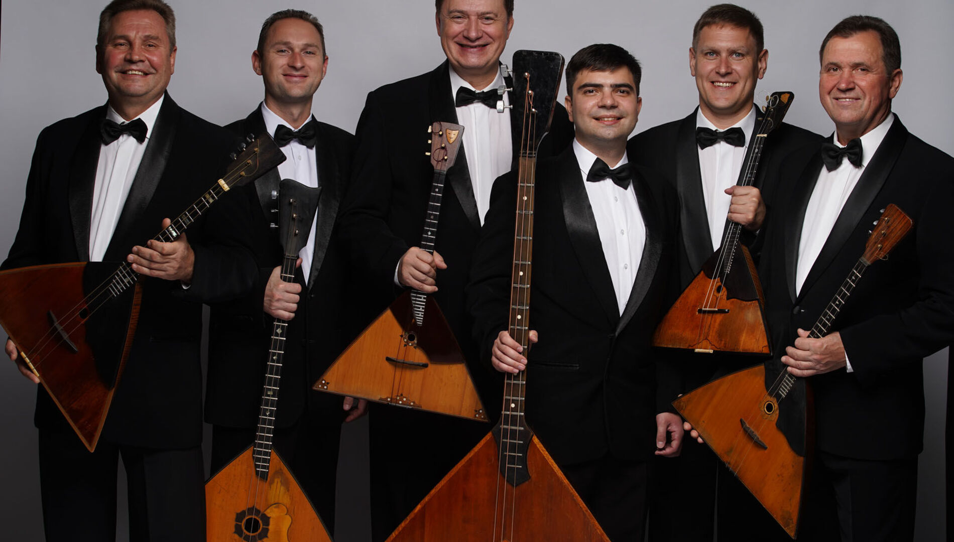 Секстет балалаек оркестра имени Н.П.Осипова под руководством Игоря Сенина