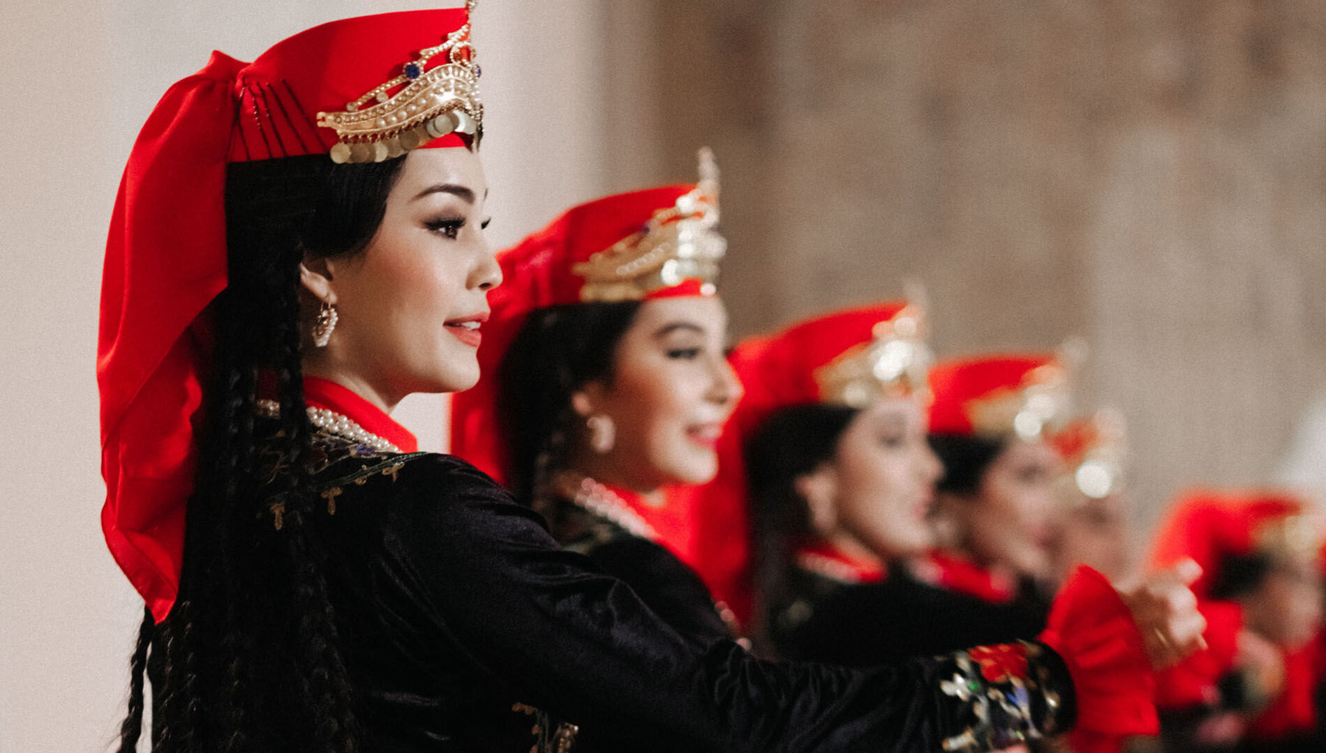 Государственный ансамбль танца Узбекистана «Бахор»