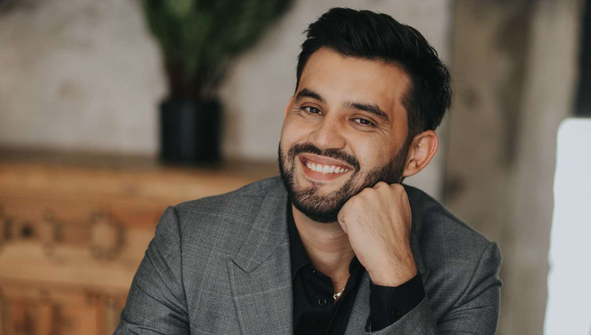 Бехзод Давронов