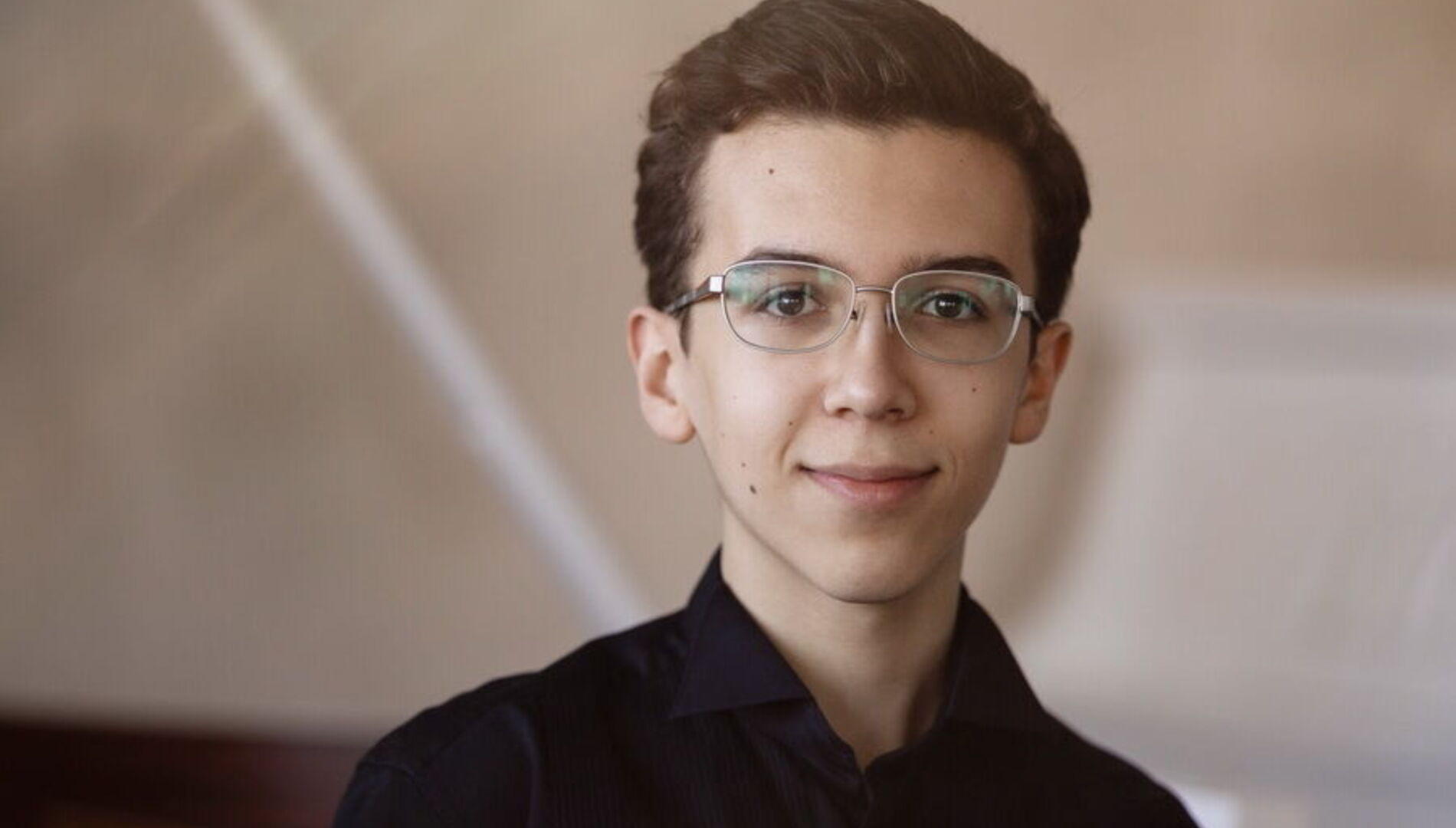 Егор Опарин