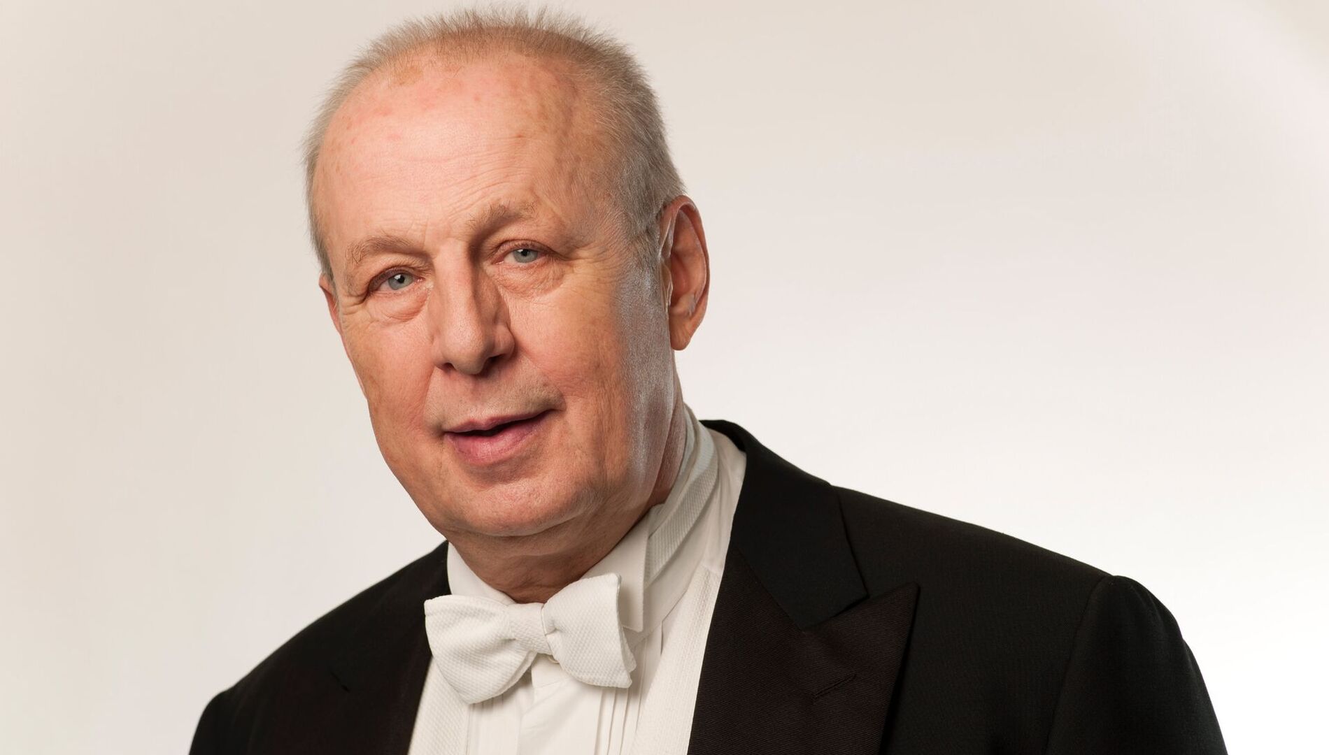 Штефан Солтеш