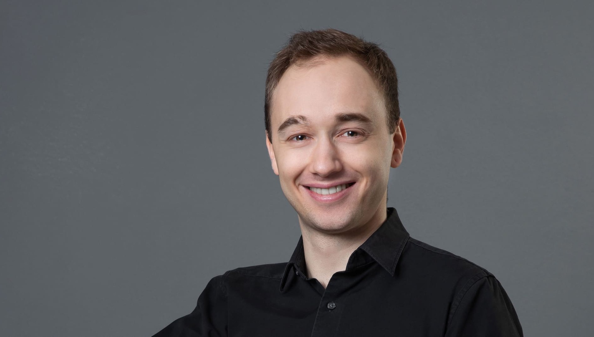 Владислав Алмакаев