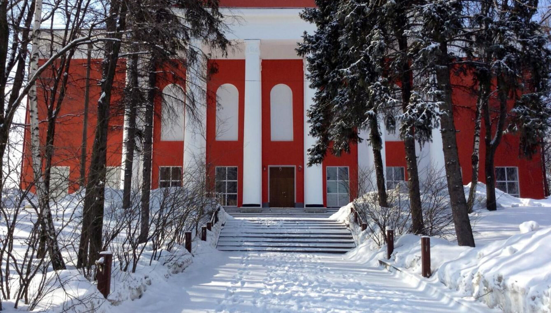 Театр РОСТА в Царицыно