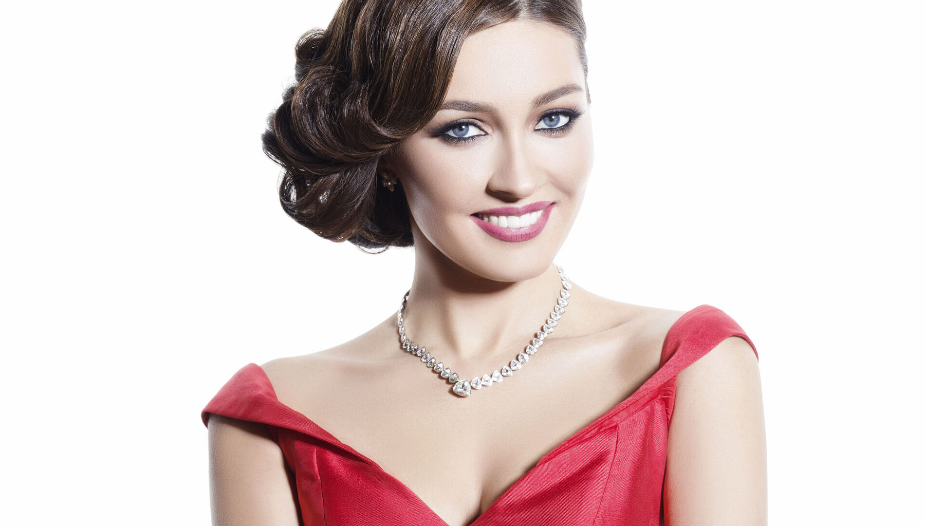 Ксения Дежнева