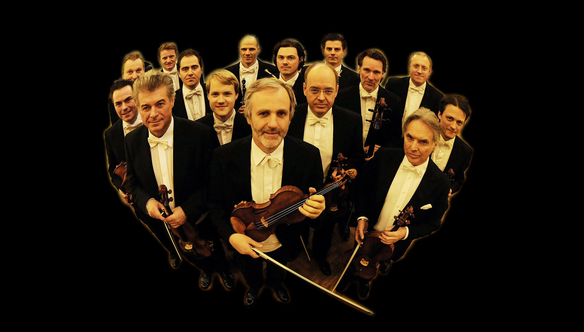 Камерный оркестр «Вена – Берлин» (концертмейстеры Венского филармонического оркестра и Берлинского филармонического оркестра) (Австрия-Германия)