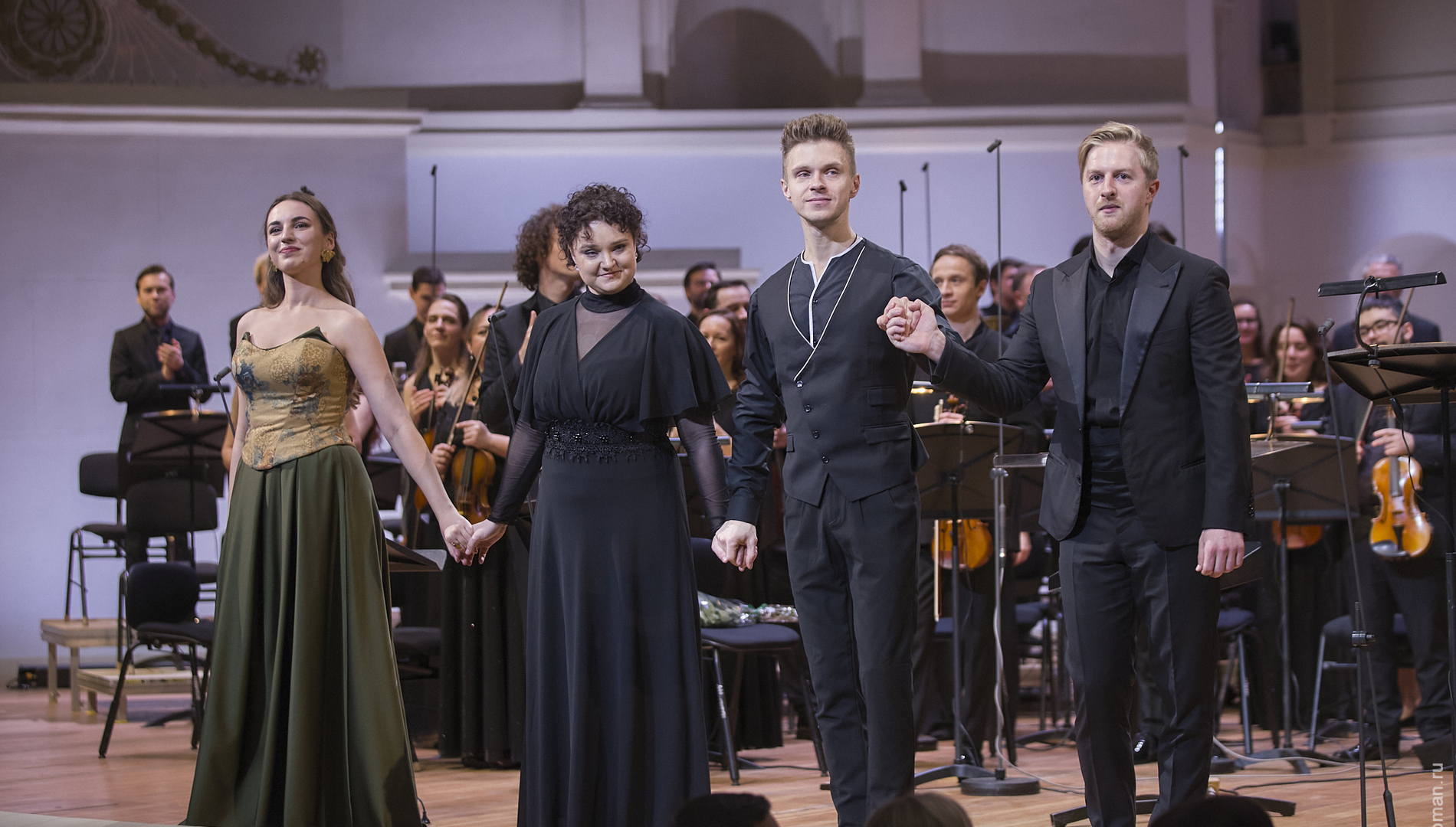 {{ formatter | Гайдн. «Сотворение мира» || htmlspecial }}