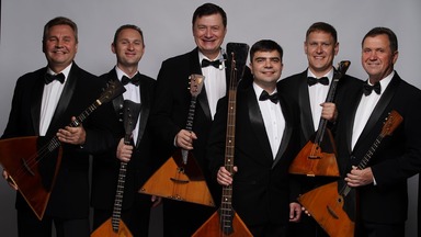 Играют балалаечники 
Оркестра имени Н. П. Осипова