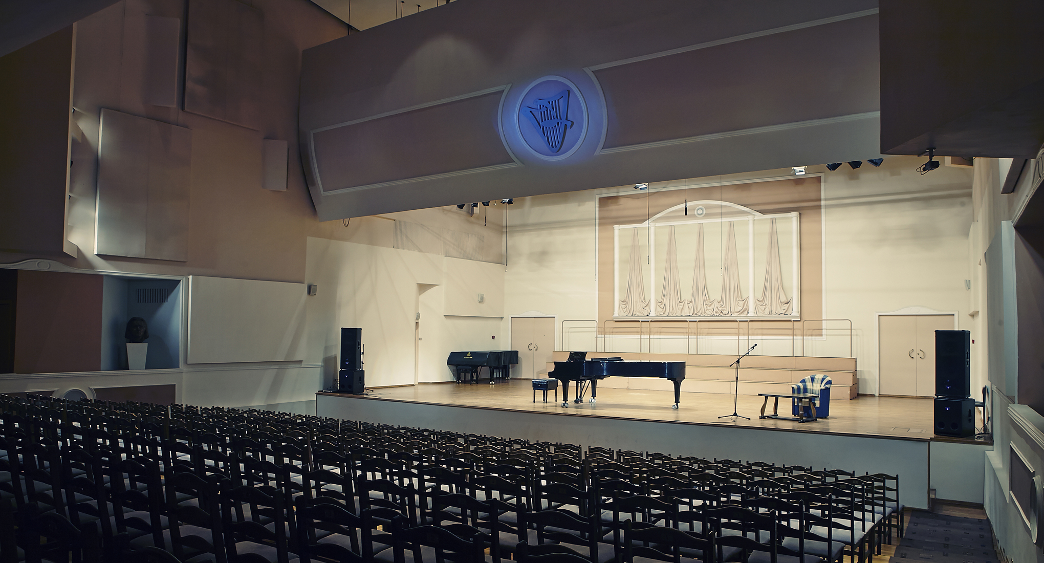 Гнесинский концертный зал на Поварской