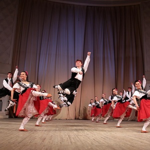Государственный академический   ансамбль народного танца   имени Игоря Моисеева